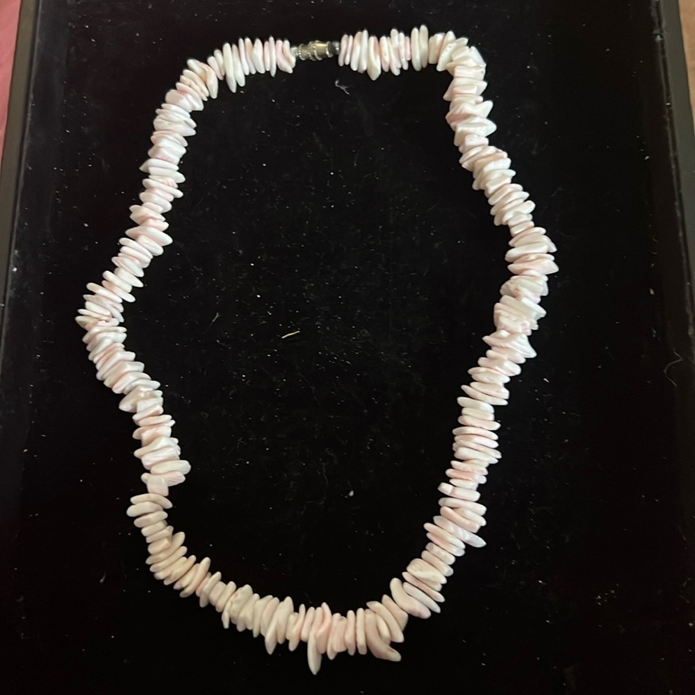 LIGHT PINK CORAL NECKLACE BRACELET